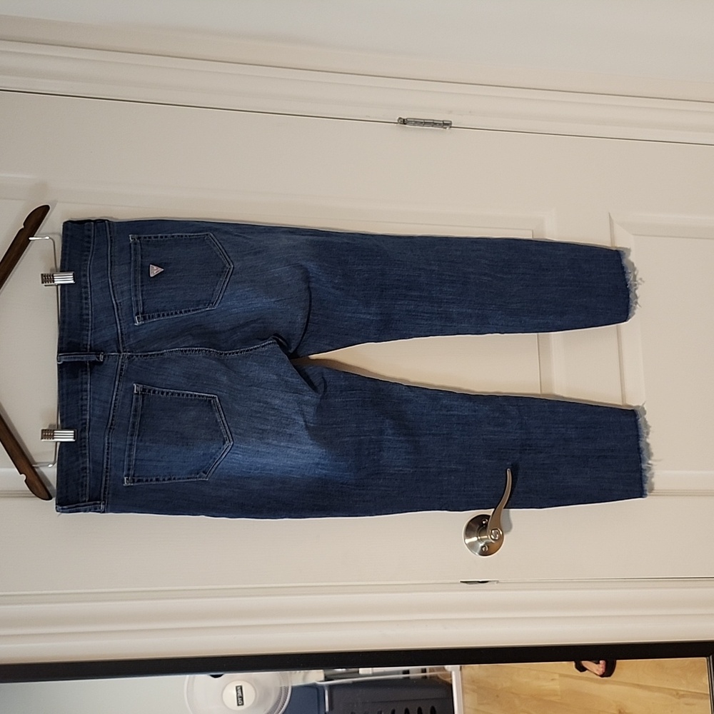 Guess Jeans - Picture 4 of 7